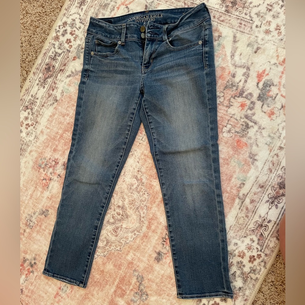 American Eagle Crop Jeans